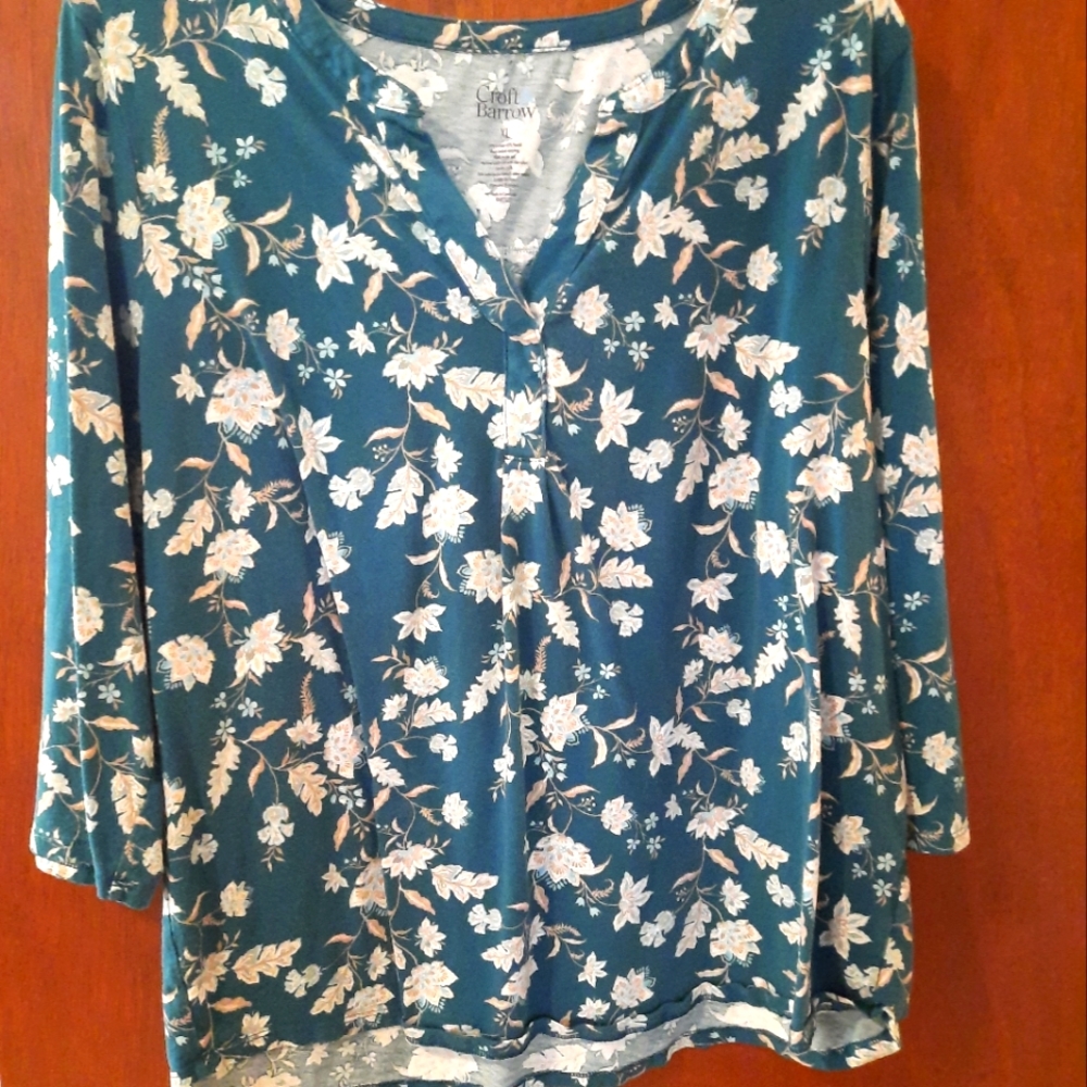 Floral V neck